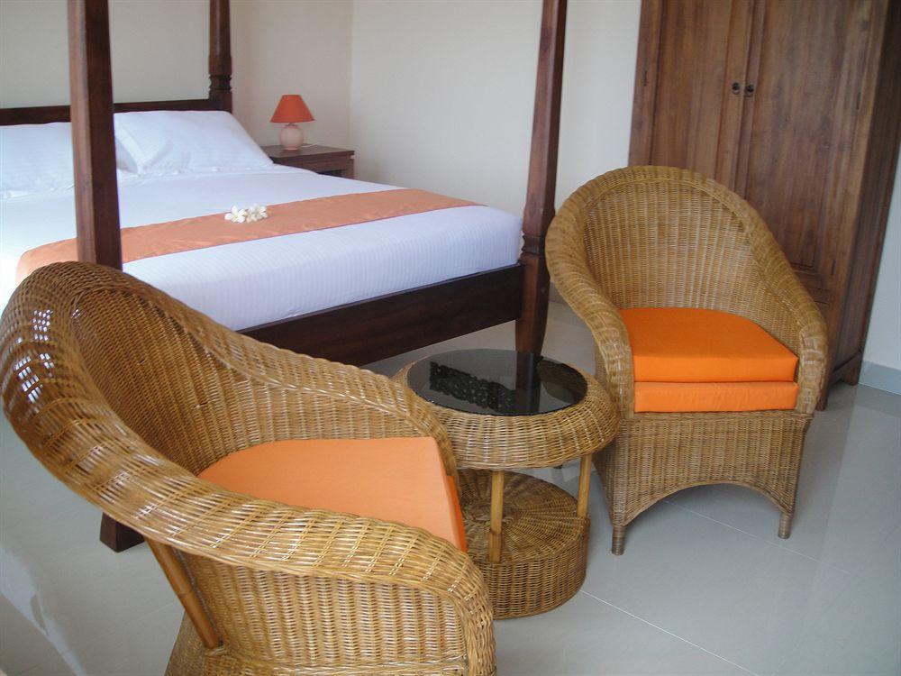 Sunset Lavinia Hotel